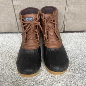 Boys Sperry Duck Boots size 5M